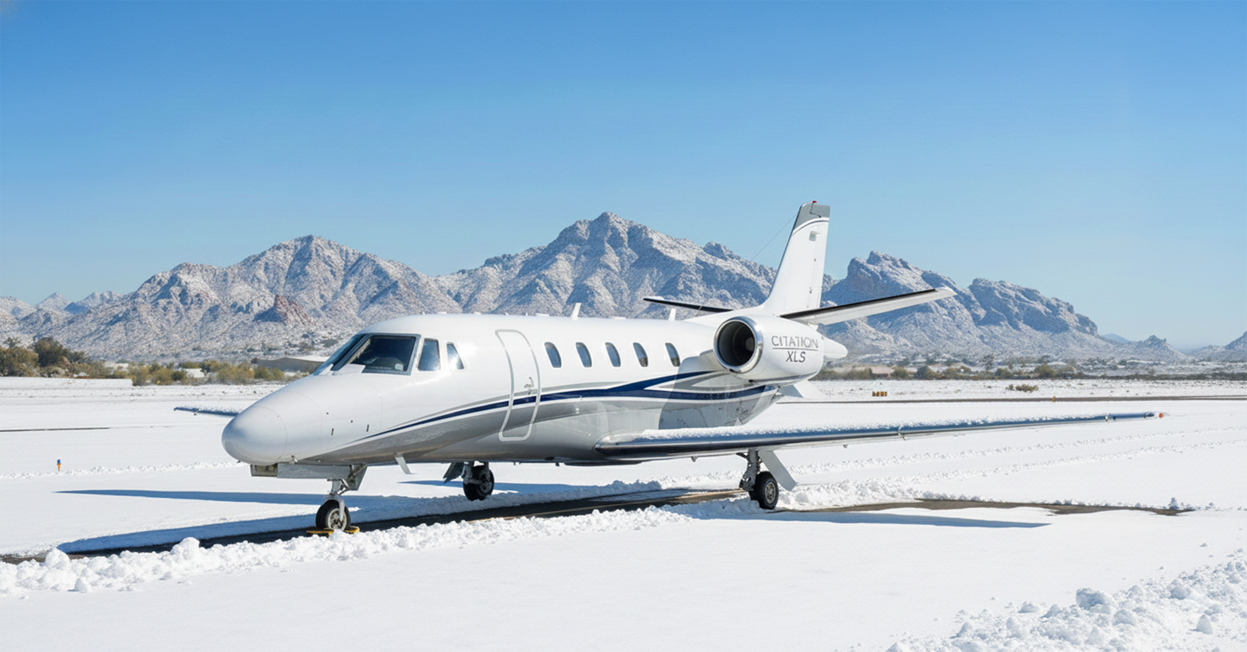 ValleyJet private jet charter fleet on runway